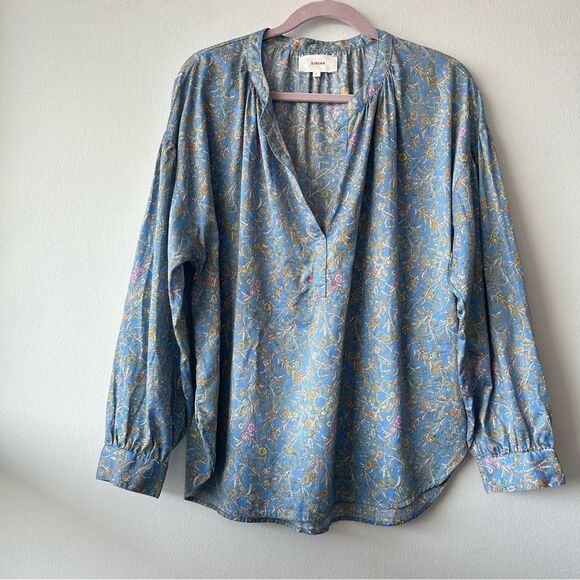 XiRENA Romi Top in Blue Flora - Picture 1 of 10